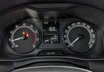 Подержанный автомобиль Skoda Rapid Liftback 2021 года (16 фото)