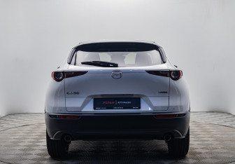 Подержанный автомобиль Mazda CX-30 2020 года (4 фото)