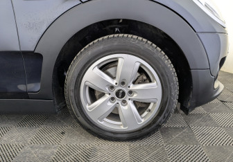 Подержанный автомобиль MINI Clubman Wagon 2019 года (12 фото)