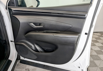 Подержанный автомобиль Hyundai Tucson 2022 года (22 фото)