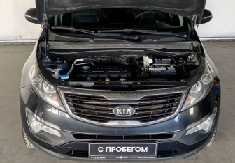 Подержанный автомобиль Kia Sportage 2012 года (9 фото)