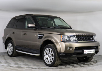 Подержанный автомобиль Land Rover Range Rover Sport 2013 года (3 фото)