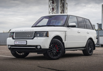 Подержанный автомобиль Land Rover Range Rover 2011 года (1 фото)