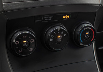 Подержанный автомобиль Toyota Verso 2009 года (18 фото)