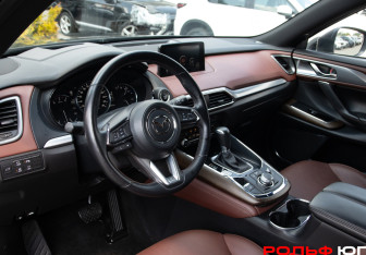 Подержанный автомобиль Mazda CX-9 2019 года (11 фото)