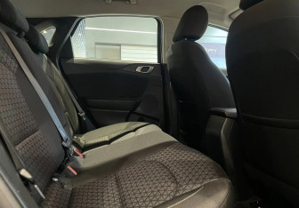 Подержанный автомобиль Kia Ceed Hatchback 2020 года (12 фото)