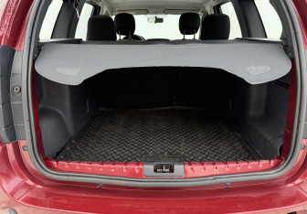 Подержанный автомобиль Renault Duster 2013 года (11 фото)