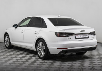 Подержанный автомобиль Audi A4 Sedan 2018 года (7 фото)