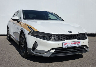Подержанный автомобиль Kia K5 2020 года (3 фото)