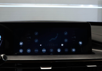 Подержанный автомобиль Exeed LX 2023 года (21 фото)