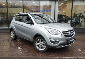 Подержанный автомобиль Changan CS35 2018 года (3 фото)