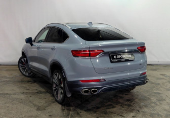 Подержанный автомобиль Geely Tugella 2022 года (5 фото)