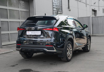 Подержанный автомобиль Lexus NX 2018 года (4 фото)