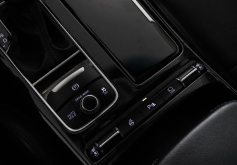 Подержанный автомобиль Kia Stinger 2019 года (16 фото)