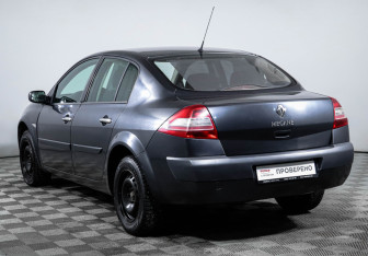 Подержанный автомобиль Renault Megane Sedan 2008 года (7 фото)