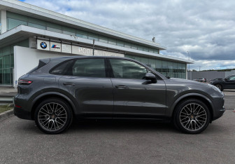 Подержанный автомобиль Porsche Cayenne 2020 года (4 фото)