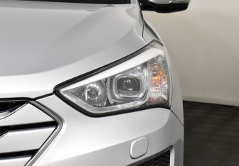 Подержанный автомобиль Hyundai Santa Fe 2015 года (8 фото)