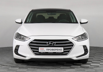 Подержанный автомобиль Hyundai Elantra Sedan 2017 года (2 фото)