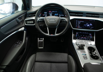 Подержанный автомобиль Audi A6 Sedan 2022 года (9 фото)