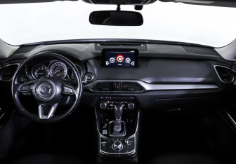 Подержанный автомобиль Mazda CX-9 2018 года (18 фото)