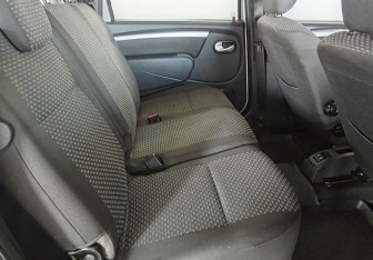 Подержанный автомобиль LADA (ВАЗ) Largus Wagon 2012 года (10 фото)