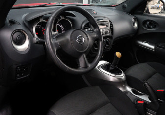 Подержанный автомобиль Nissan Juke 2011 года (11 фото)