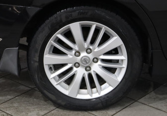 Подержанный автомобиль Nissan Teana 2012 года (9 фото)