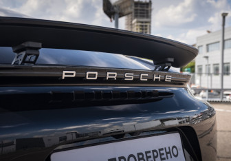 Подержанный автомобиль Porsche Cayman 2018 года (8 фото)