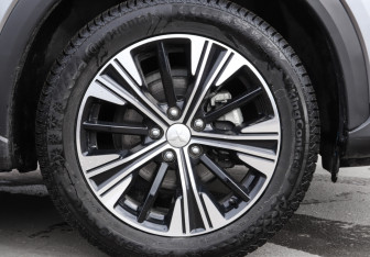 Подержанный автомобиль Mitsubishi Eclipse Cross 2021 года (18 фото)