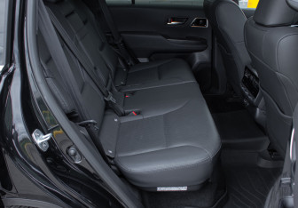 Подержанный автомобиль Toyota Land Cruiser Suv 2021 года (8 фото)