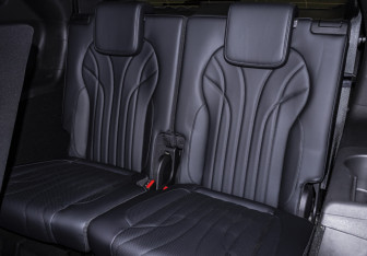 Подержанный автомобиль Chery Tiggo 9 2024 года (11 фото)