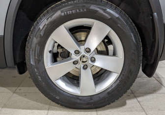 Подержанный автомобиль Skoda Kodiaq 2021 года (12 фото)