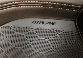 Подержанный автомобиль GAC GS8 2023 года (17 фото)