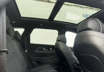 Подержанный автомобиль Chery Tiggo 9 2024 года (13 фото)