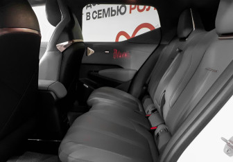 Подержанный автомобиль Zeekr X 2023 года (10 фото)