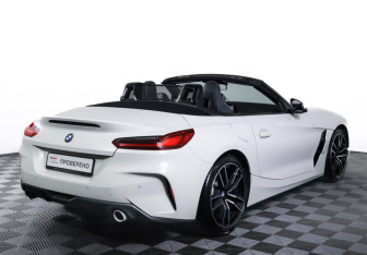 Подержанный автомобиль BMW Z4 Roadster 2020 года (5 фото)