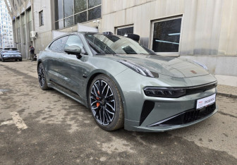 Подержанный автомобиль Zeekr 001 2024 года (3 фото)