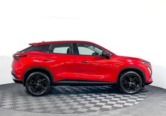 Подержанный автомобиль Omoda C5 2023 года (4 фото)