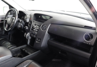 Подержанный автомобиль Honda Pilot 2012 года (8 фото)