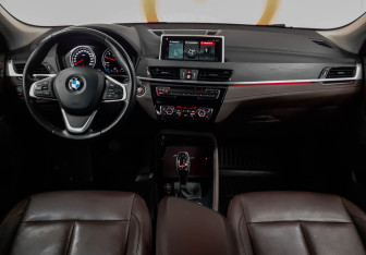 Подержанный автомобиль BMW X2 2019 года (8 фото)