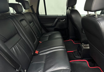 Подержанный автомобиль Land Rover Freelander 2012 года (14 фото)