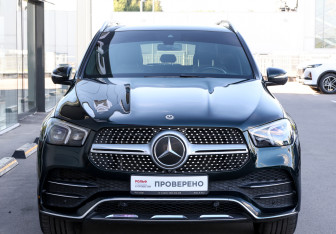 Подержанный автомобиль Mercedes-Benz GLE 2020 года (2 фото)
