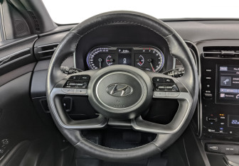 Подержанный автомобиль Hyundai Tucson 2023 года (21 фото)
