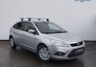 Подержанный автомобиль Ford Focus Hatchback 2011 года (3 фото)
