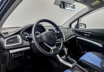 Подержанный автомобиль Suzuki SX4 Hatchback 2021 года (17 фото)