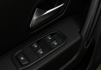 Подержанный автомобиль Renault Duster 2021 года (17 фото)