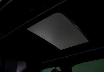 Подержанный автомобиль Toyota Alphard 2021 года (25 фото)