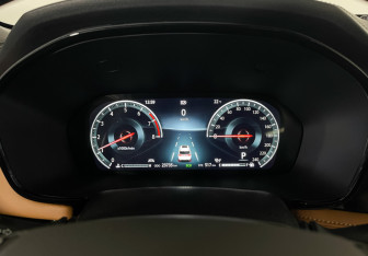 Подержанный автомобиль Changan CS95 2023 года (11 фото)