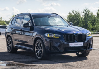 Подержанный автомобиль BMW X3 2021 года (4 фото)
