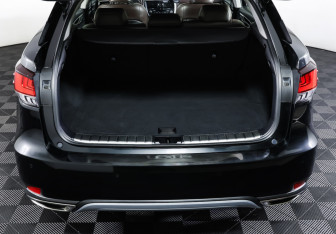 Подержанный автомобиль Lexus RX 2020 года (5 фото)